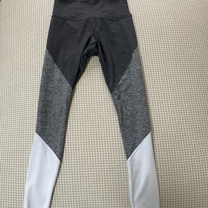 Athletic leggings